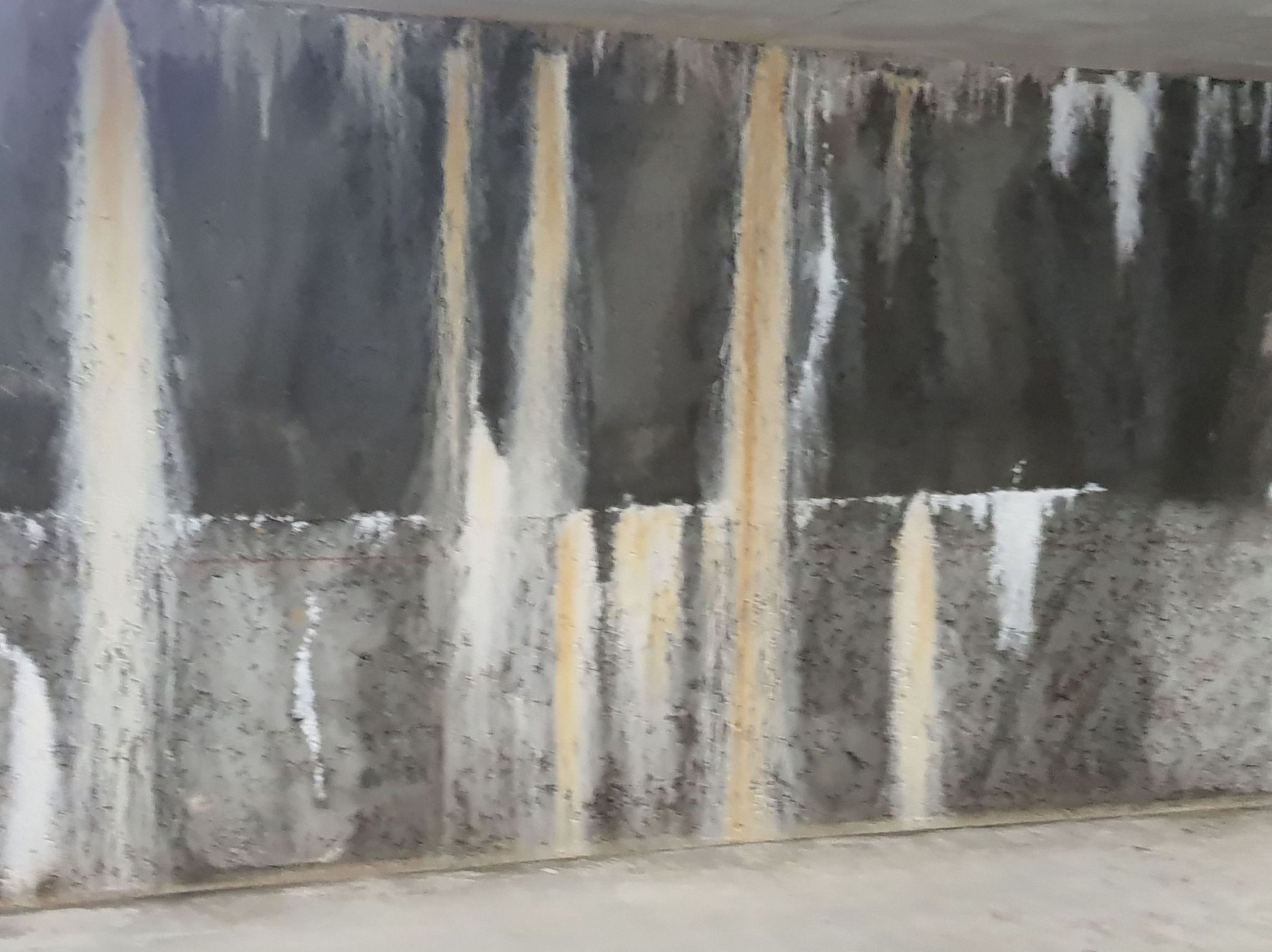 Infiltrations d'eau en sous-sol sur paroi BA moulée