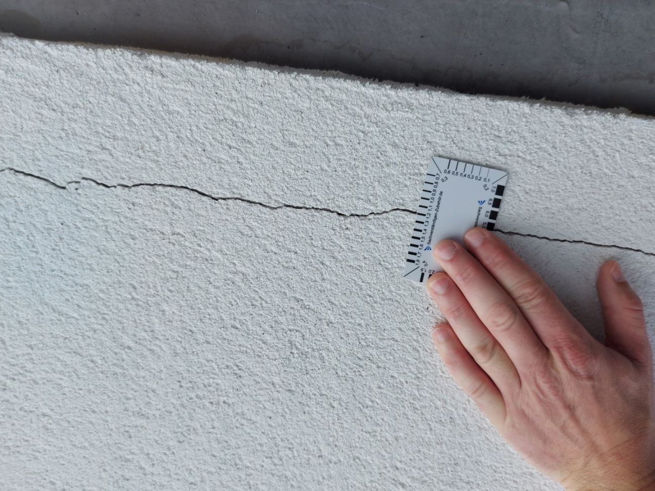 Fissure d'enduit 